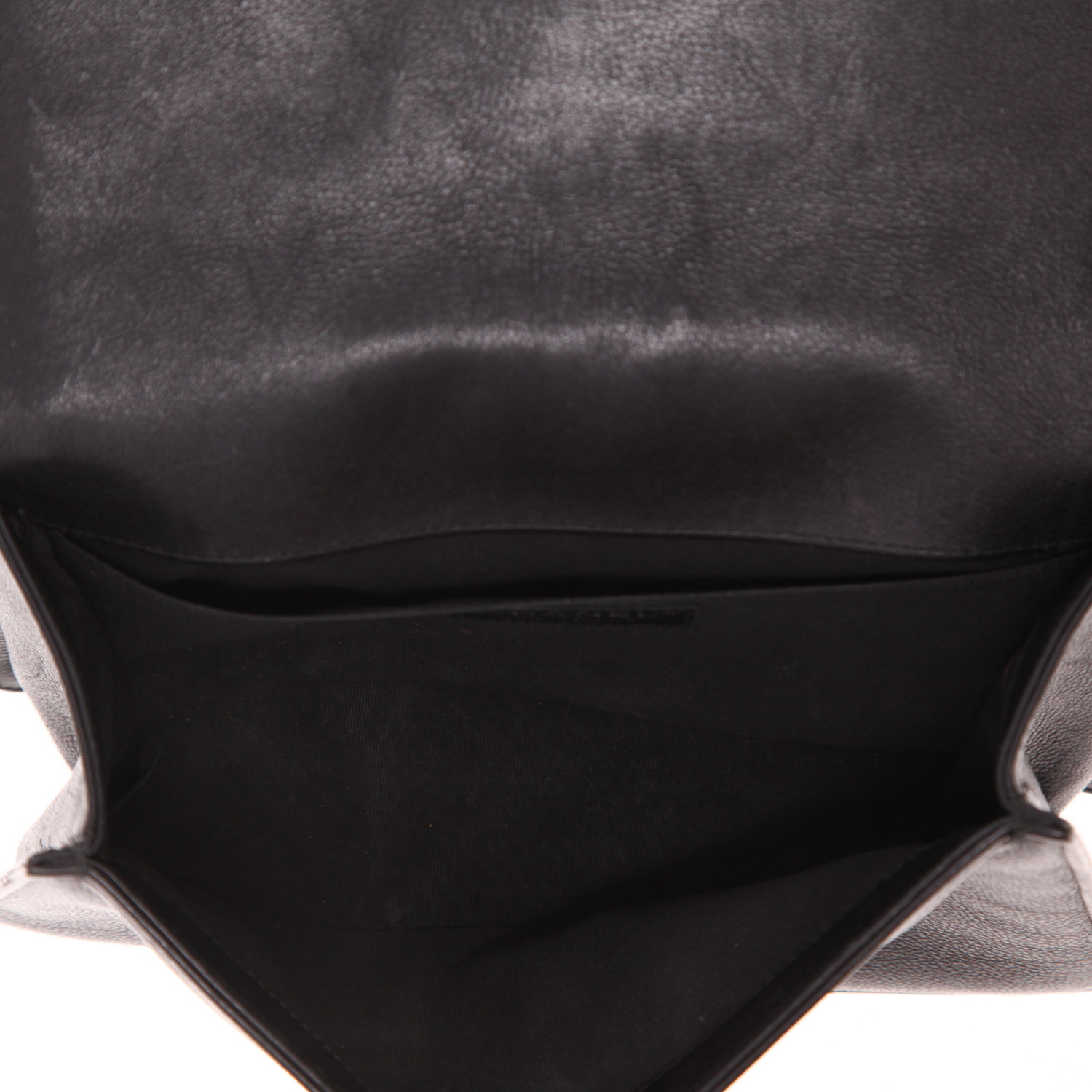 Sac bandoulière Chanel  Boy en cuir matelassé noir - Detail D3