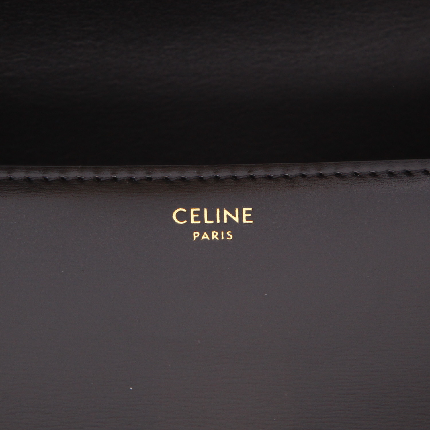 Celine  Triomphe Teen shoulder bag  in black leather - Detail D2