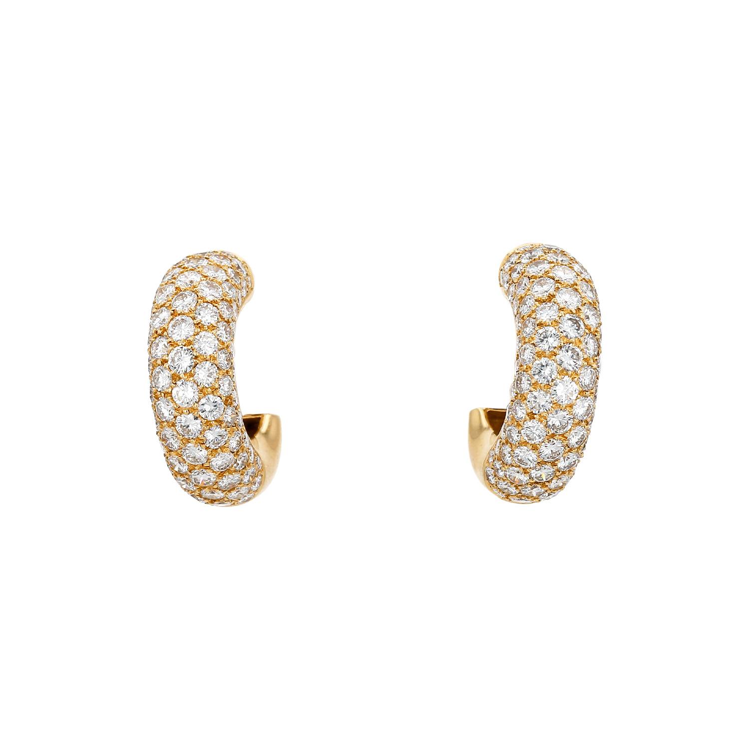 Chaumet  hoop earrings in yellow gold and diamonds