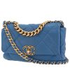 Bolso bandolera Chanel  19 en cuero acolchado azul - 00pp thumbnail