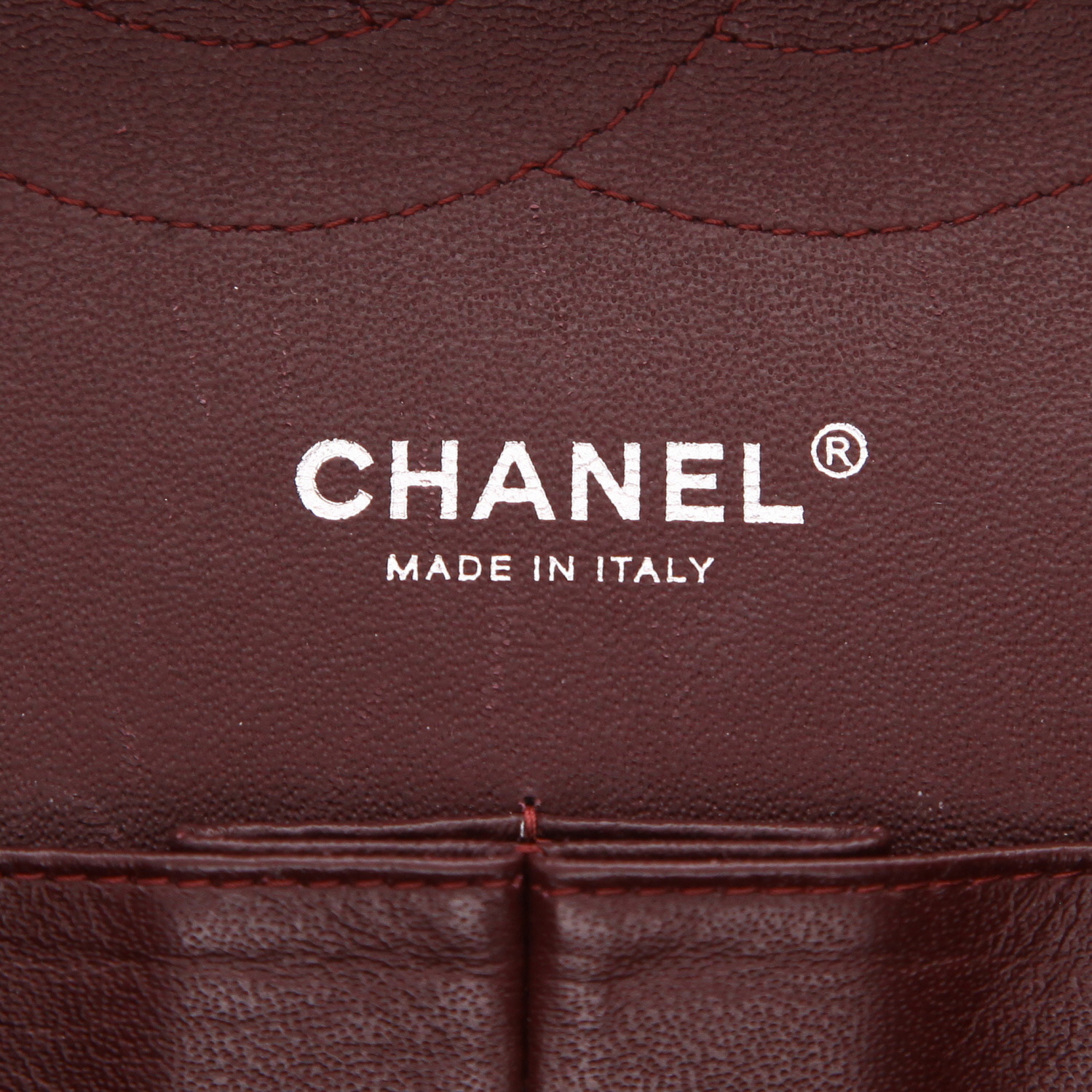 Sac bandoulière Chanel  Timeless Jumbo en cuir matelassé noir - Detail D2