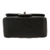Sac bandoulière Chanel  Mini Carré en cuir matelassé noir - Detail D1 thumbnail