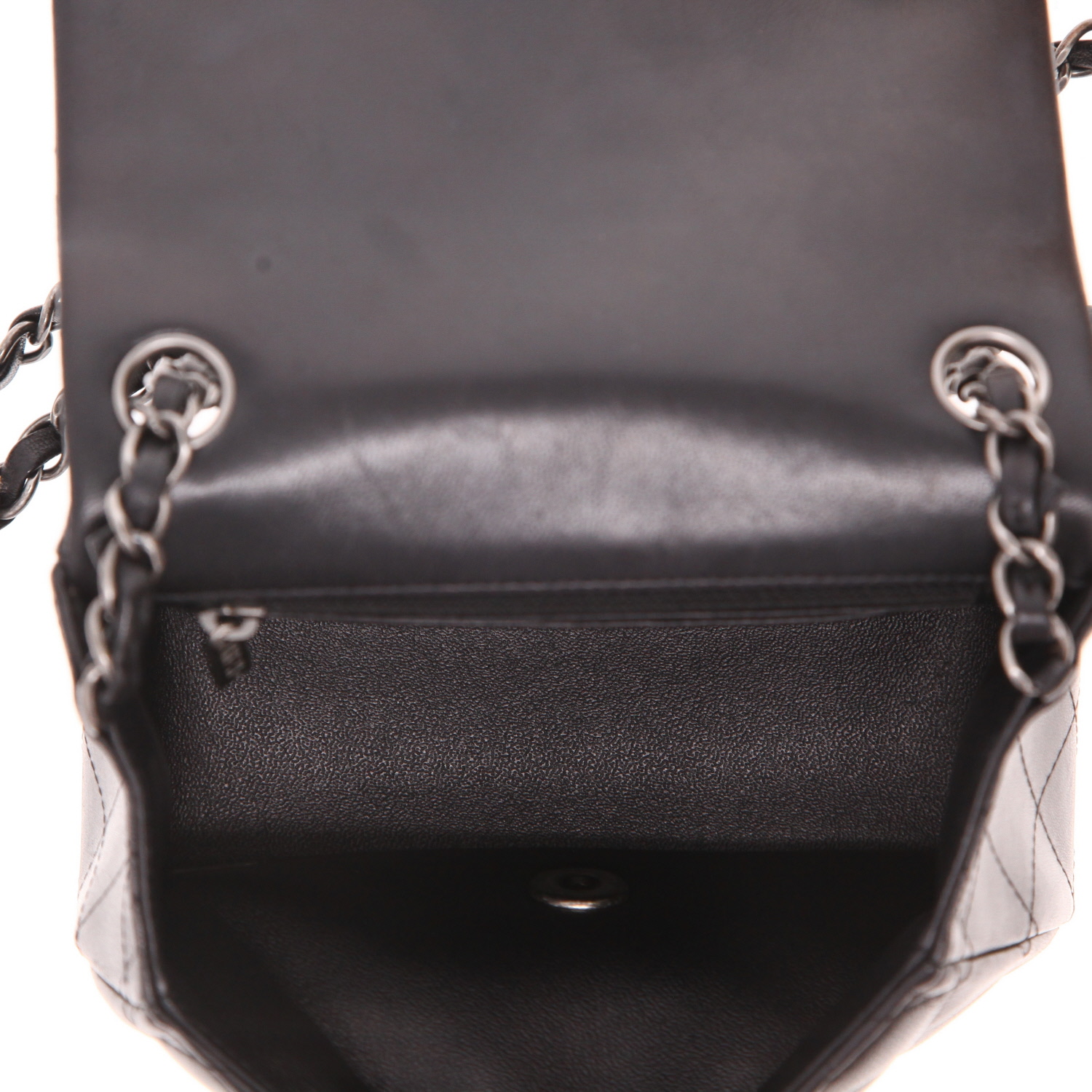 Chanel  Mini Carré shoulder bag  in black quilted leather - Detail D3