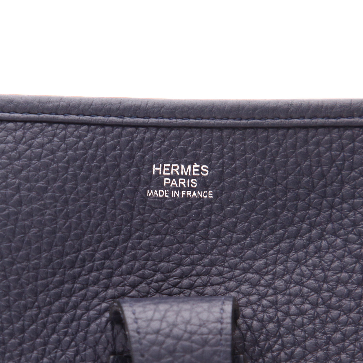 Borsa a tracolla Hermès  Evelyne 29 cm in pelle blu marino - Detail D2