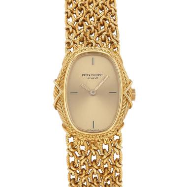 Montre Patek Philippe Patek Vintage en or jaune Ref : 4505/1 Vers 1981