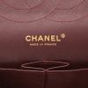 Chanel  Timeless Jumbo shoulder bag  in black quilted grained leather - Detail D2 thumbnail