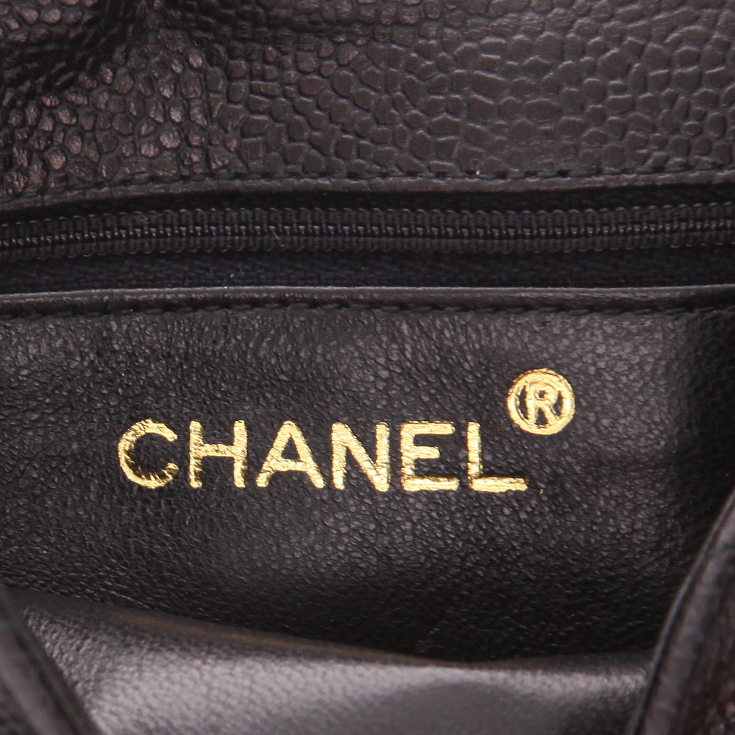 Pochette-ceinture Chanel  Vintage en cuir grainé matelassé noir - Detail D2