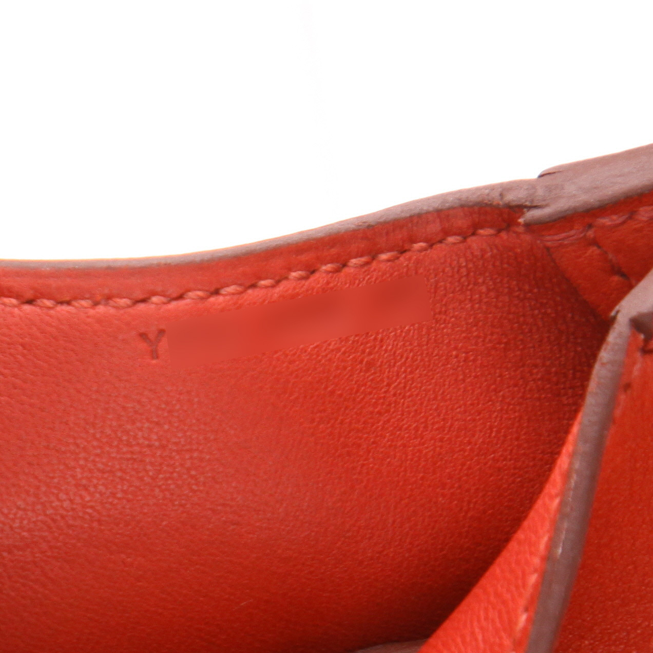 Sac bandoulière Hermès  Trim en cuir Swift rouge - Detail D4