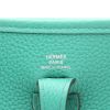 Bolso bandolera Hermès  Mini Evelyne en cuero taurillon clémence Vert Jade - Detail D2 thumbnail