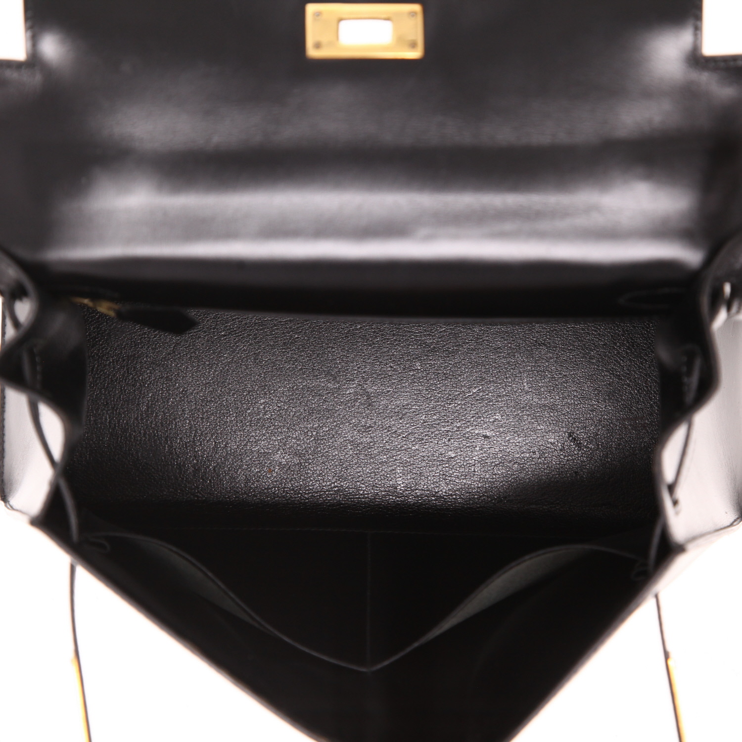 Bolso de mano Hermès  Kelly 28 cm en cuero box negro - Detail D3