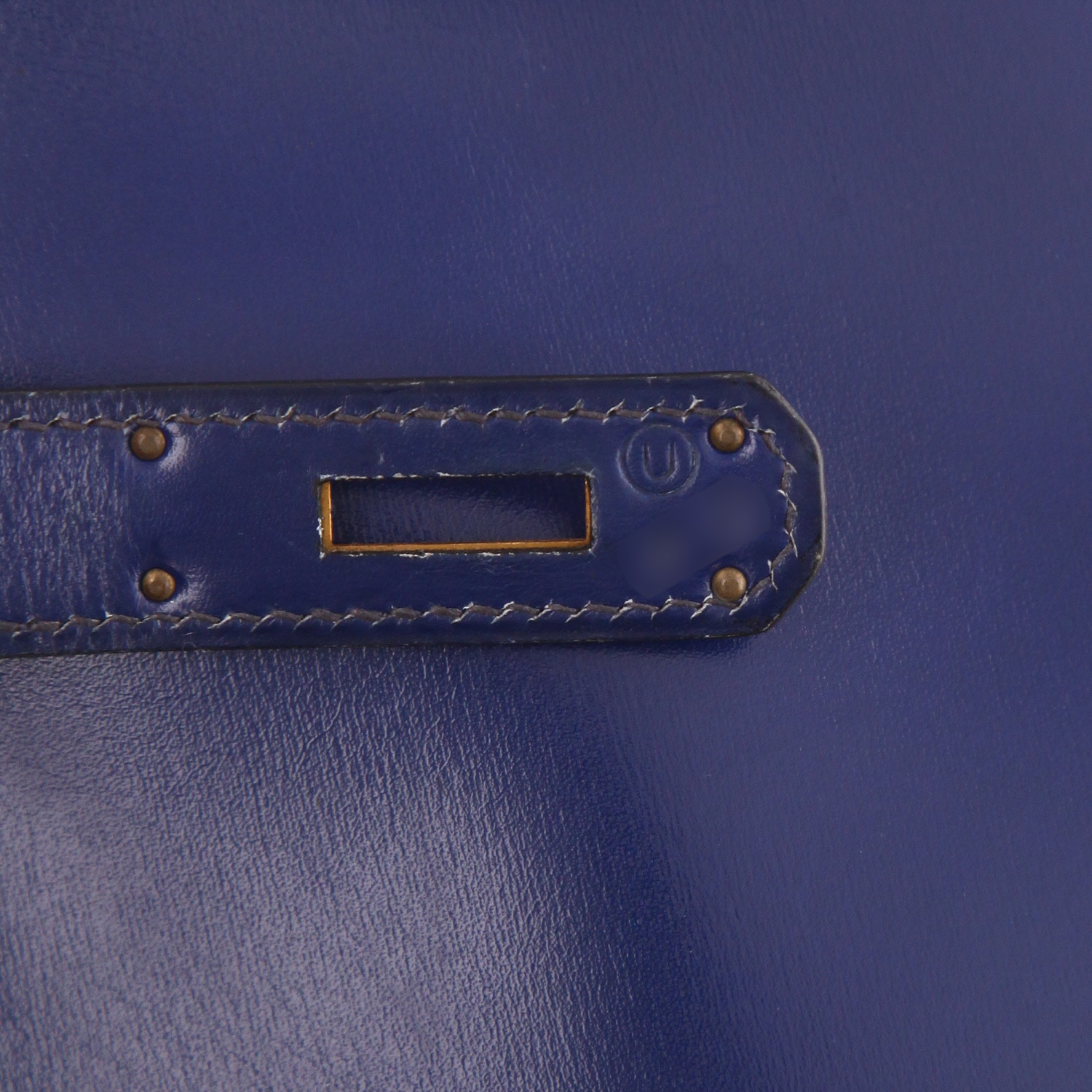 Bolso de mano Hermès  Kelly 32 cm en cuero box azul - Detail D4
