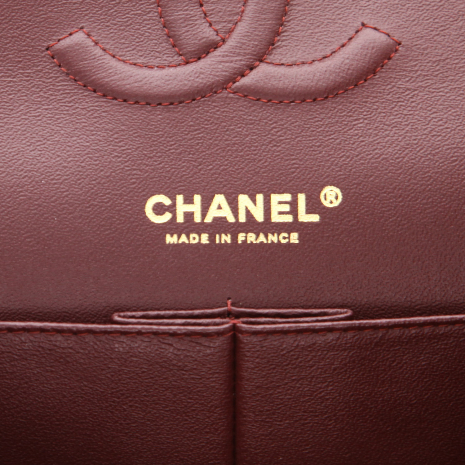 Chanel  Timeless Classic handbag  in black quilted leather - Detail D2