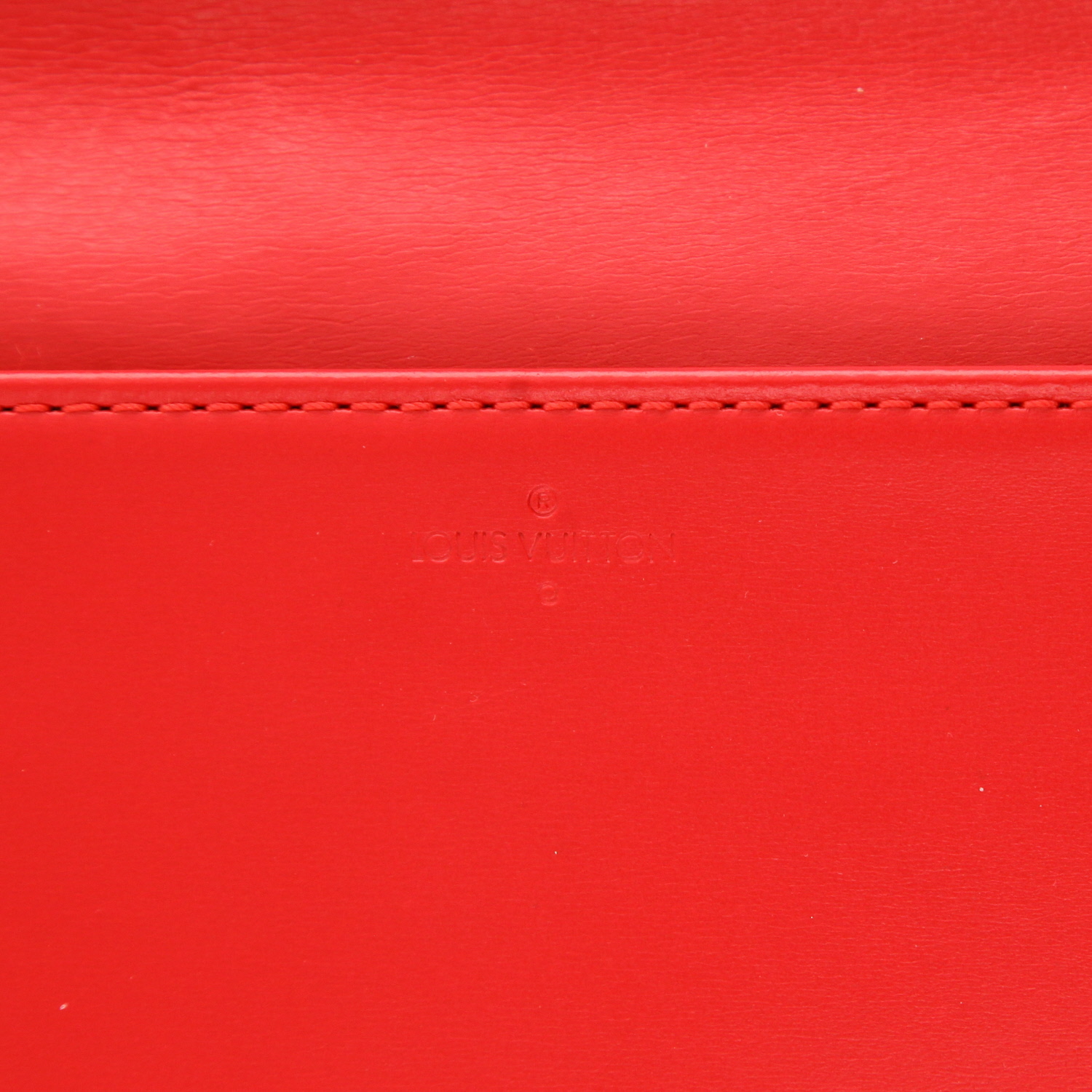 Porta-documentos Louis Vuitton   en cuero rojo - Detail D2