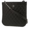 Sac bandoulière Chanel   en cuir matelassé noir - 00pp thumbnail