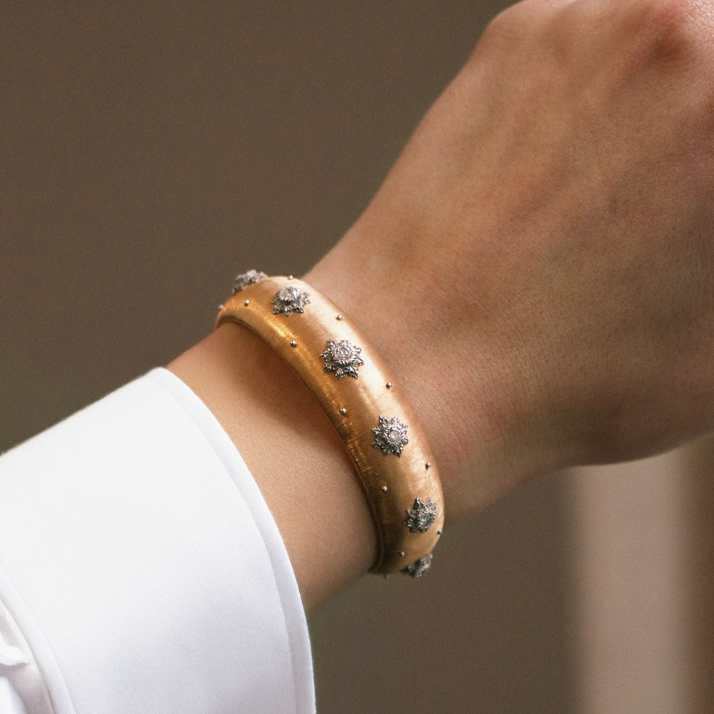 Buccellati Macri Classica bracelet in pink gold, white gold and diamonds - Detail D3