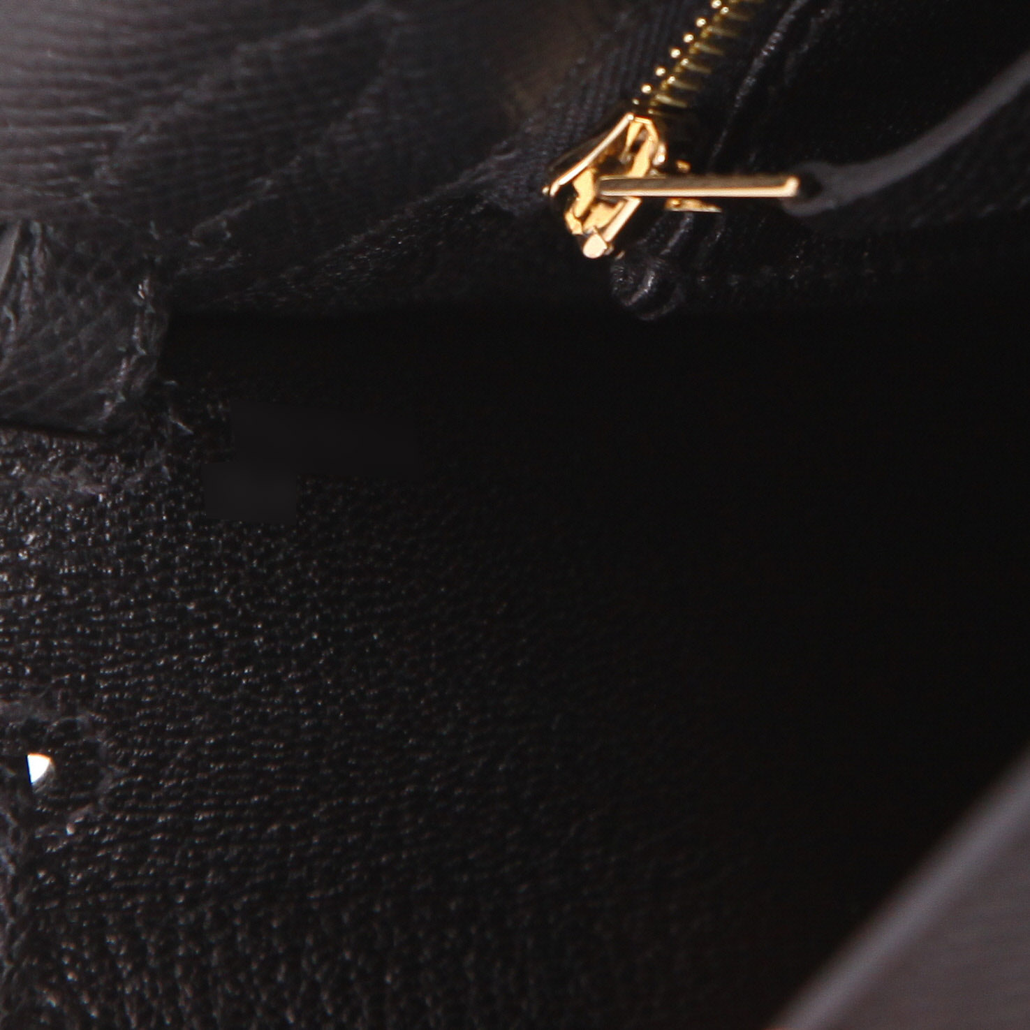 Sac à main Hermès  Kelly 25 cm en cuir epsom noir - Detail D4