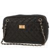 Chanel  Camera handbag  in black quilted leather - 00pp thumbnail