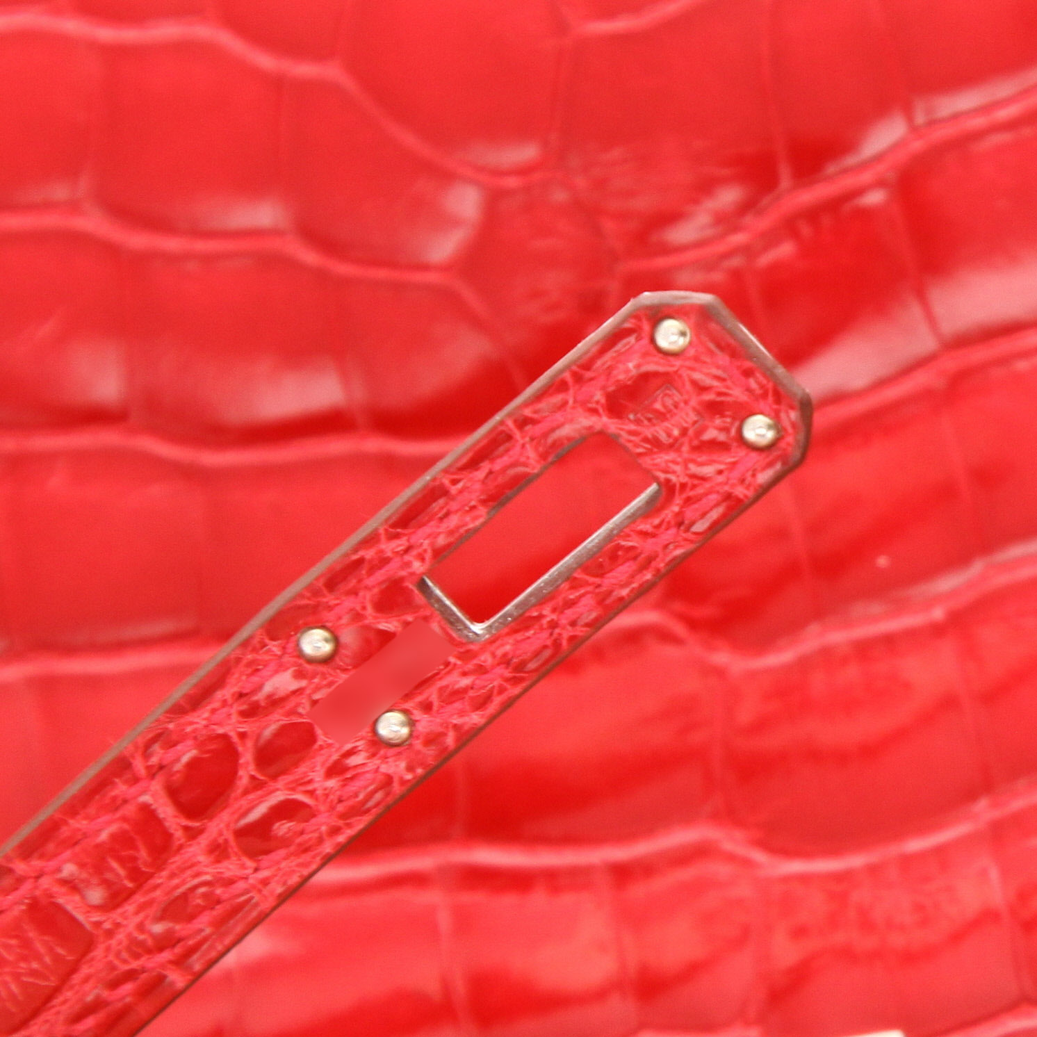 Bolsito de mano Hermès Kelly - Clutch en aligátor rojo - Detail D4