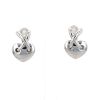 Paire de boucles d'oreilles Chaumet Lien moyen modèle en or blanc - 360 thumbnail