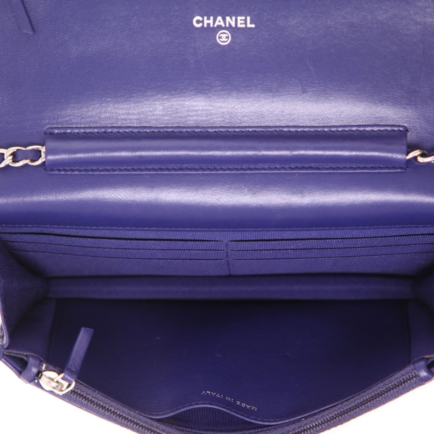 Bolso bandolera Chanel  Wallet on Chain en cuero acolchado azul - Detail D3