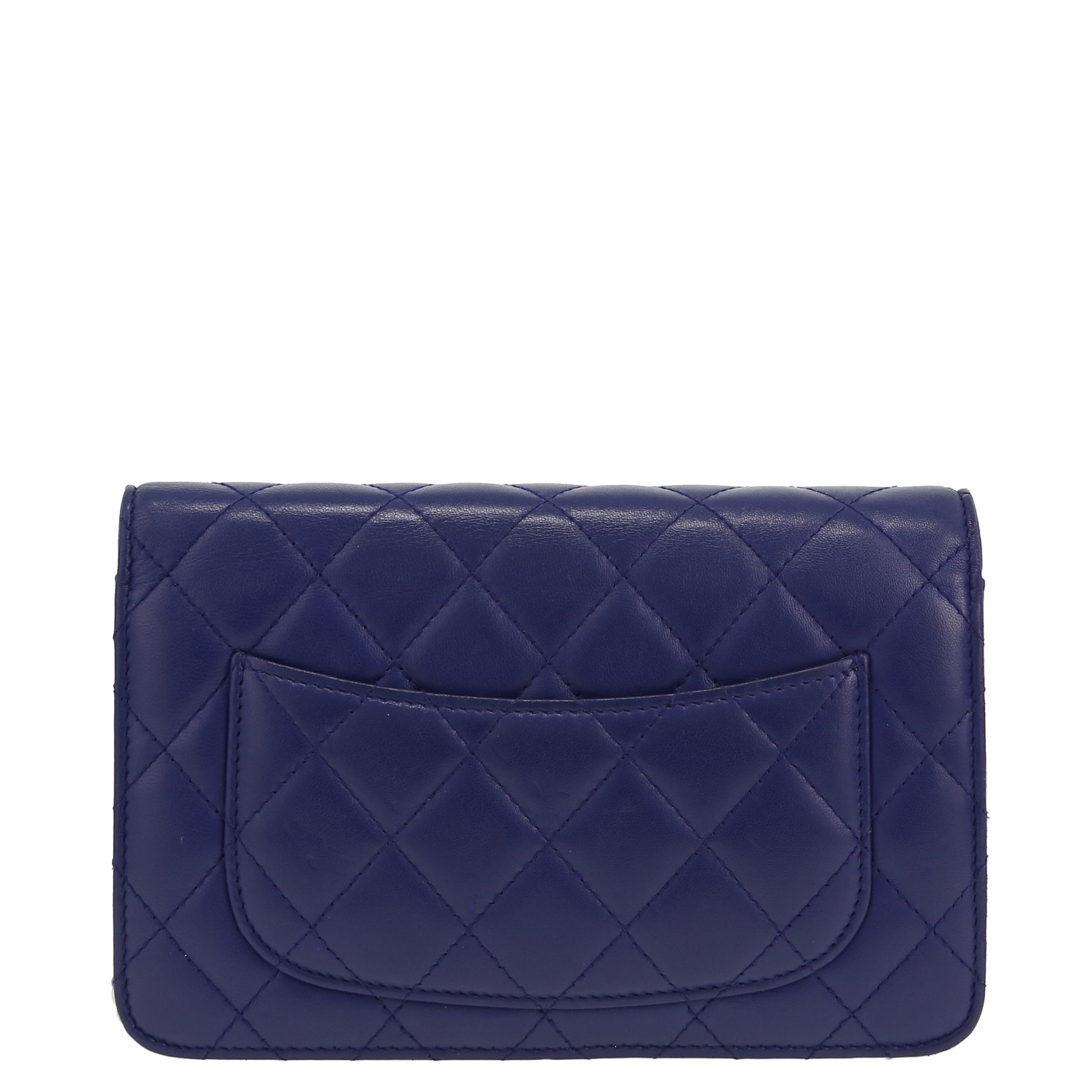 Sac bandoulière Chanel  Wallet on Chain en cuir matelassé bleu - Detail D4