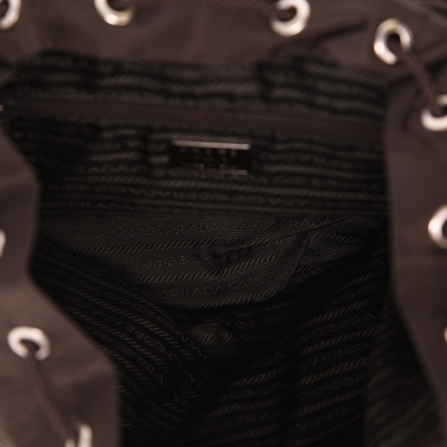 Sac à dos Prada   en toile noire et cuir noir - Detail D3