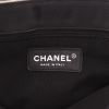 Chanel   handbag  in grey canvas  and beige patent leather - Detail D2 thumbnail