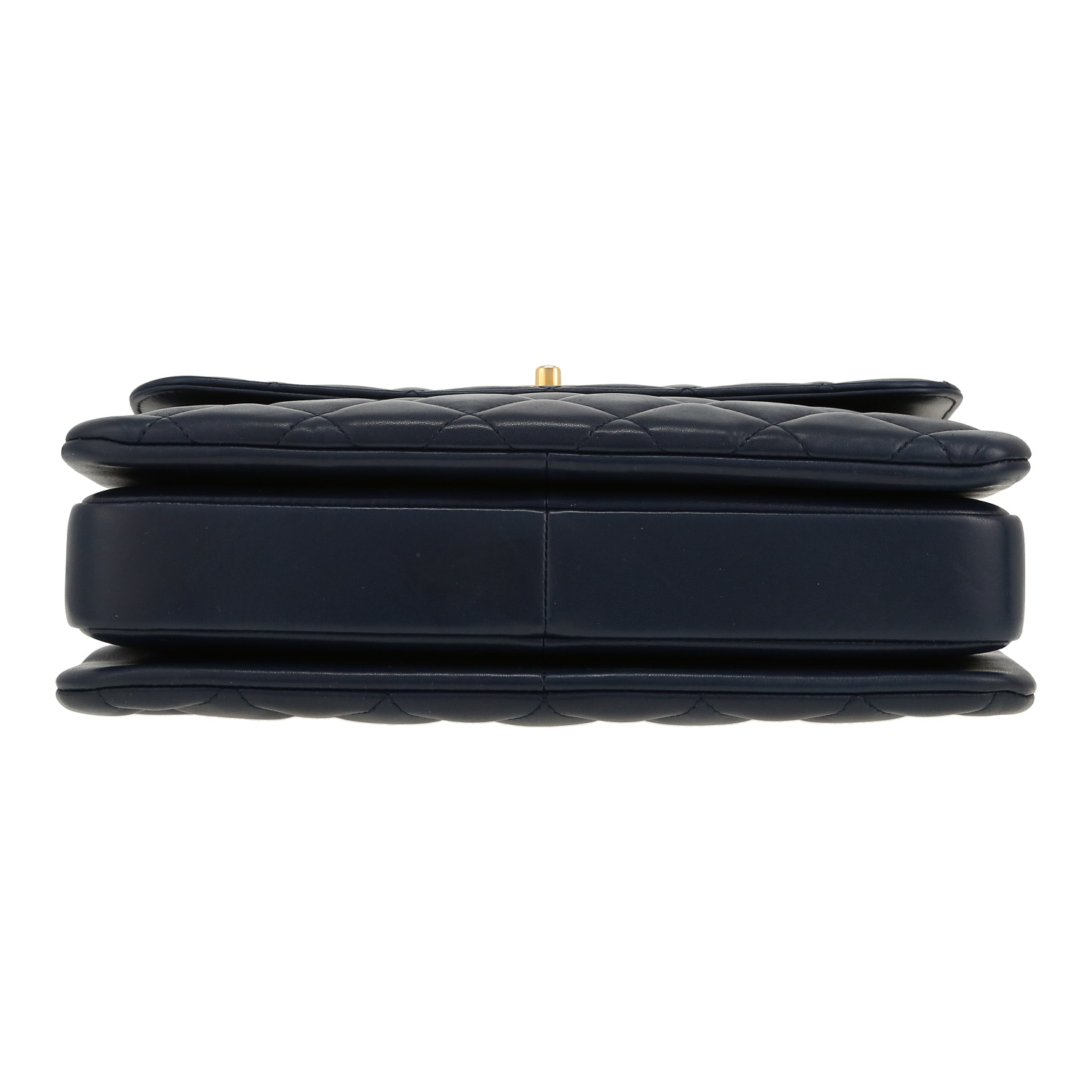 Chanel Trendy CC shoulder bag in navy blue quilted leather - Detail D1