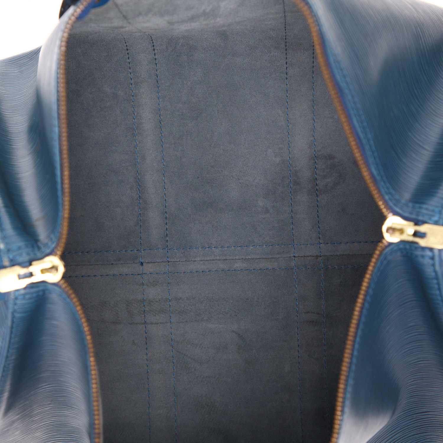 Louis Vuitton Keepall 45 travel bag in blue epi leather - Detail D3