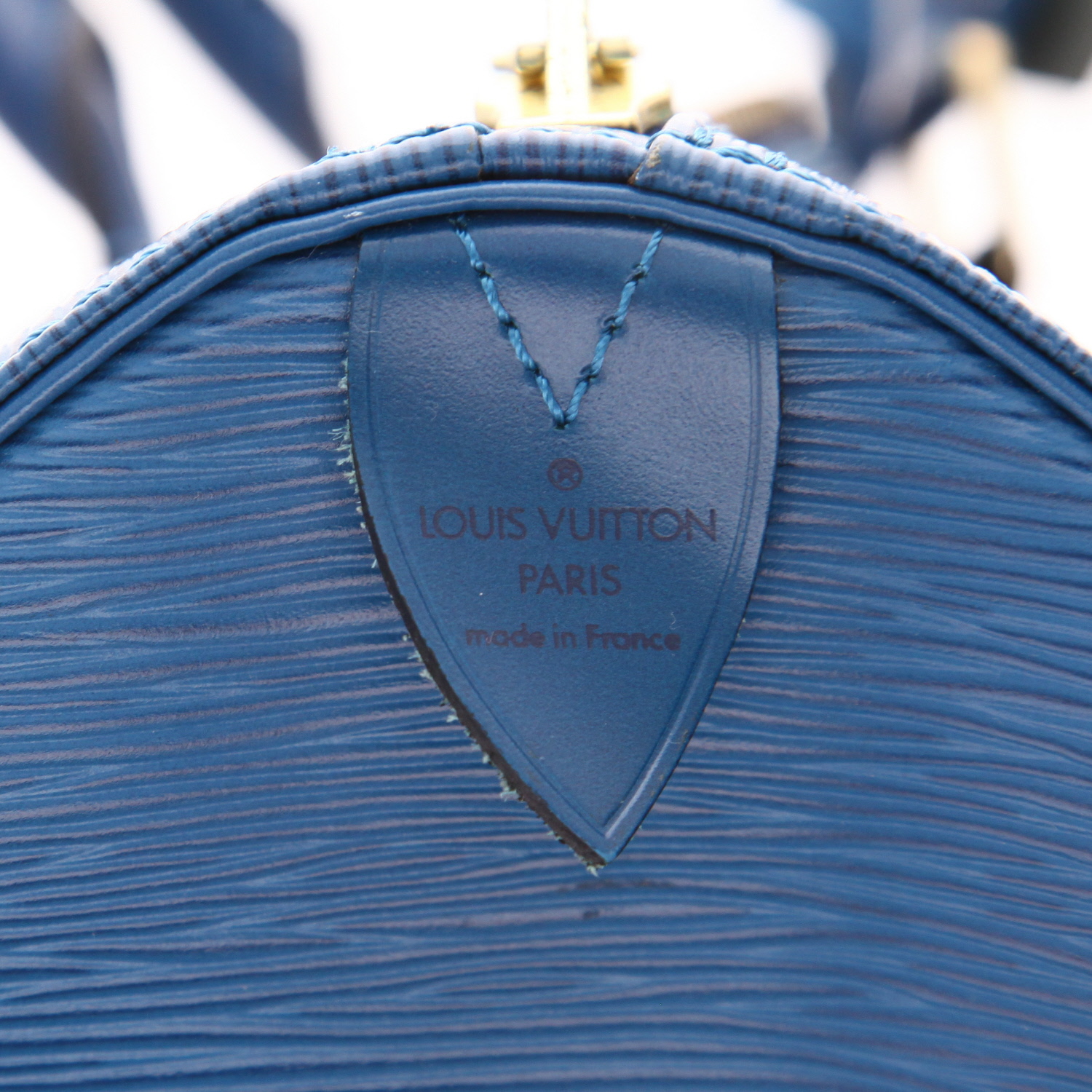 Sac de voyage Louis Vuitton  Keepall 50 en cuir épi bleu - Detail D2