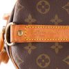 Bolsa de viaje Louis Vuitton  Keepall 55 en lona Monogram marrón y cuero natural - Detail D2 thumbnail