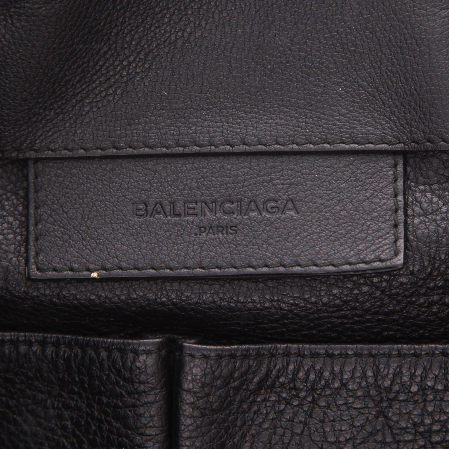 Balenciaga Papier handbag in black leather - Detail D2
