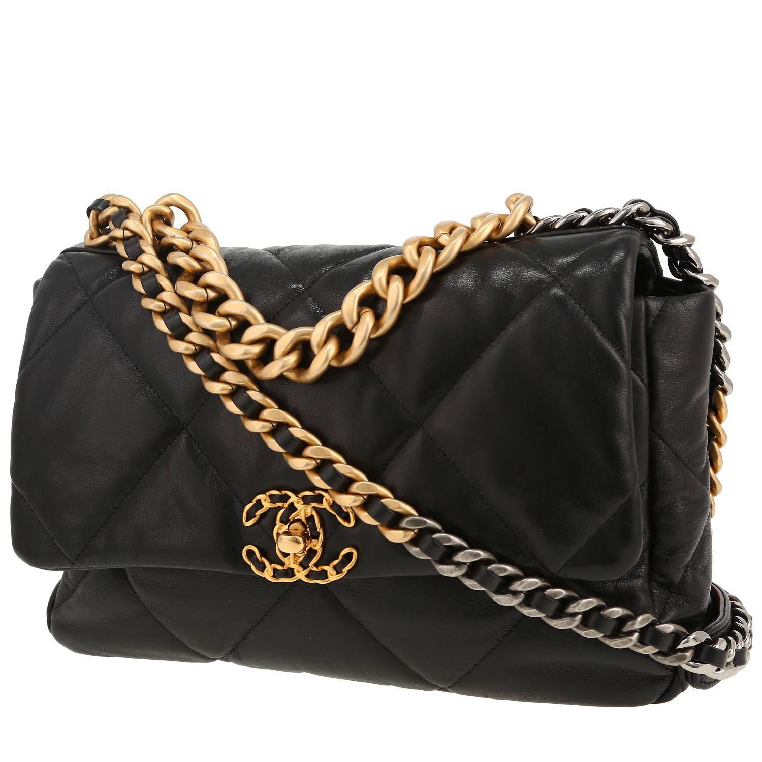 Chanel 19 shoulder bag in black quilted leather