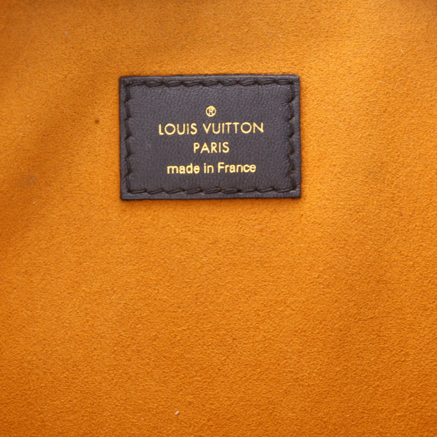 Bolso bandolera Louis Vuitton  Coussin modelo mediano  en cuero Monogram negro - Detail D2