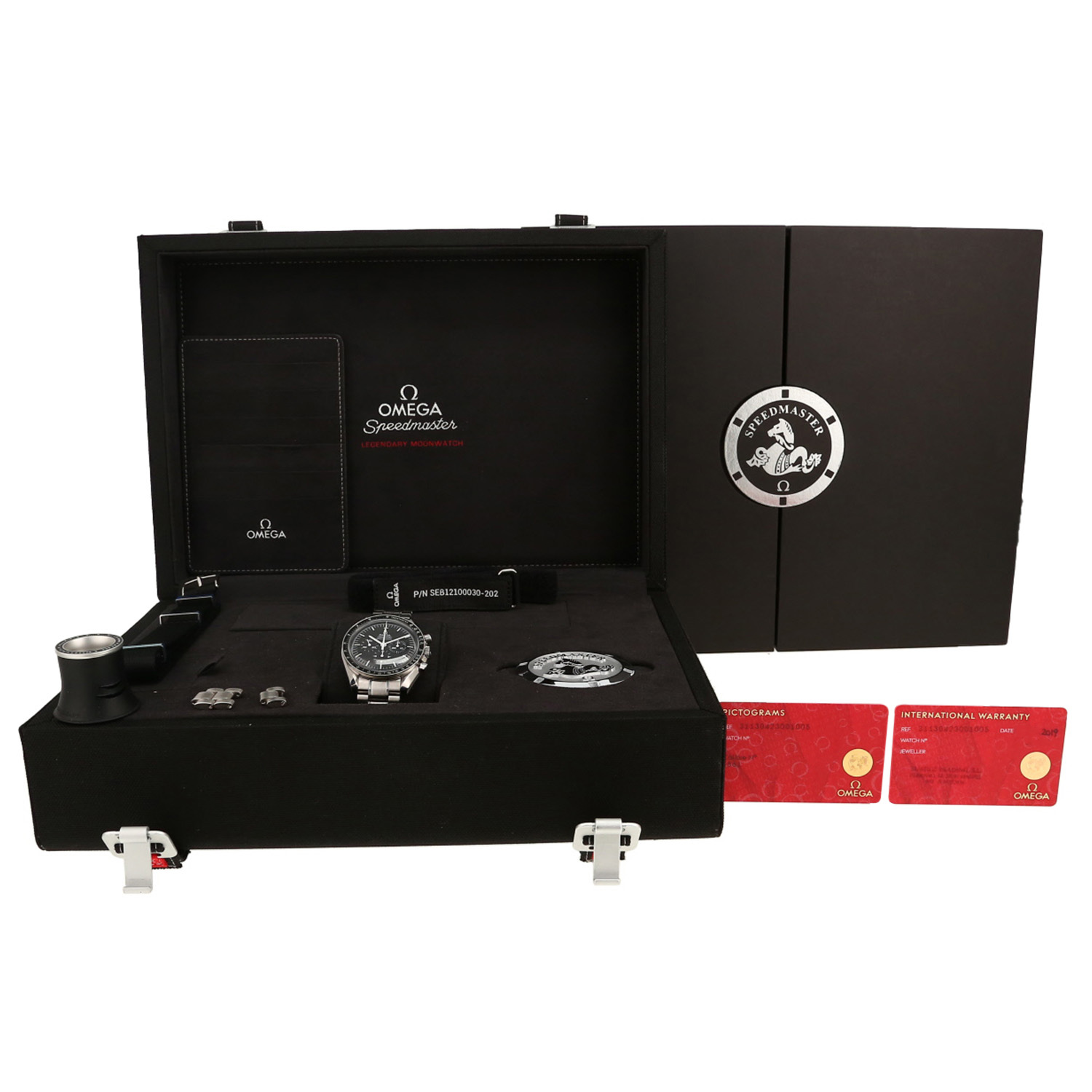 Omega Speedmaster Professional Moonwatch  in stainless steel Ref: Omega - 311.30.42.30.01.005  Circa 2019 - Detail D2