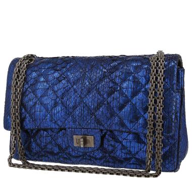 Sac à main Chanel 2.55 en python bleu métallisé
