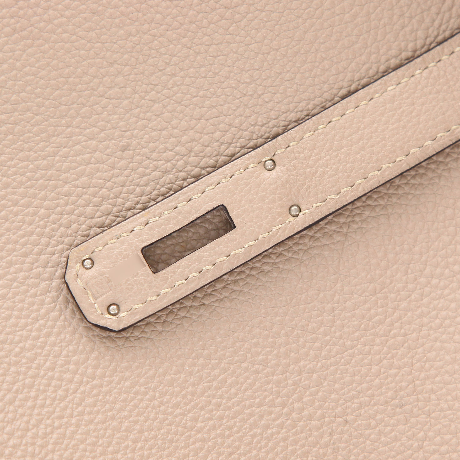 Hermès  Birkin 35 cm handbag  in tourterelle grey togo leather - Detail D4