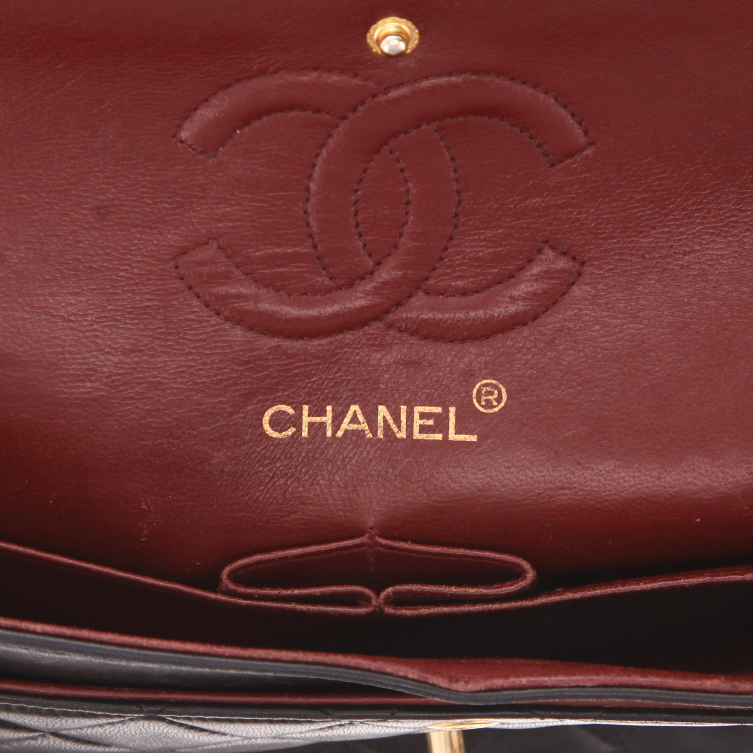 Bolso Chanel «Timeless Petit» de piel acolchada negra - Detail D2