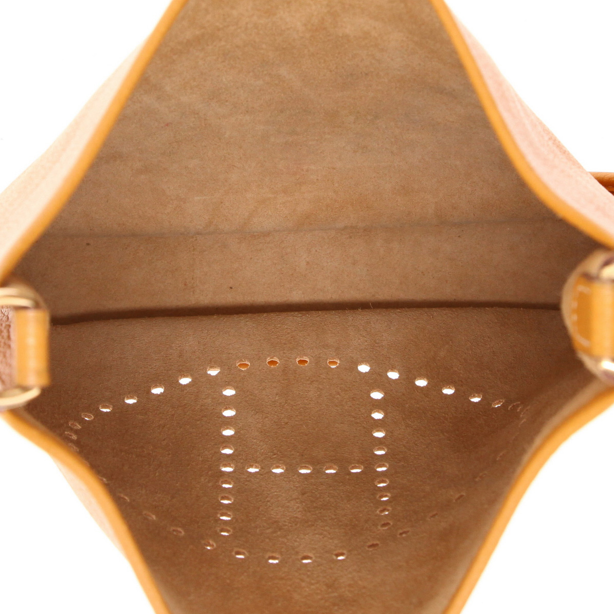 Bolso bandolera Hermès  Evelyne en cuero Ardenne color oro - Detail D3