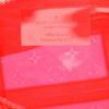 EAH0131 Sac de voyage Louis Vuitton  Keepall Editions Limitées en vinyle rouge - Detail D2 thumbnail