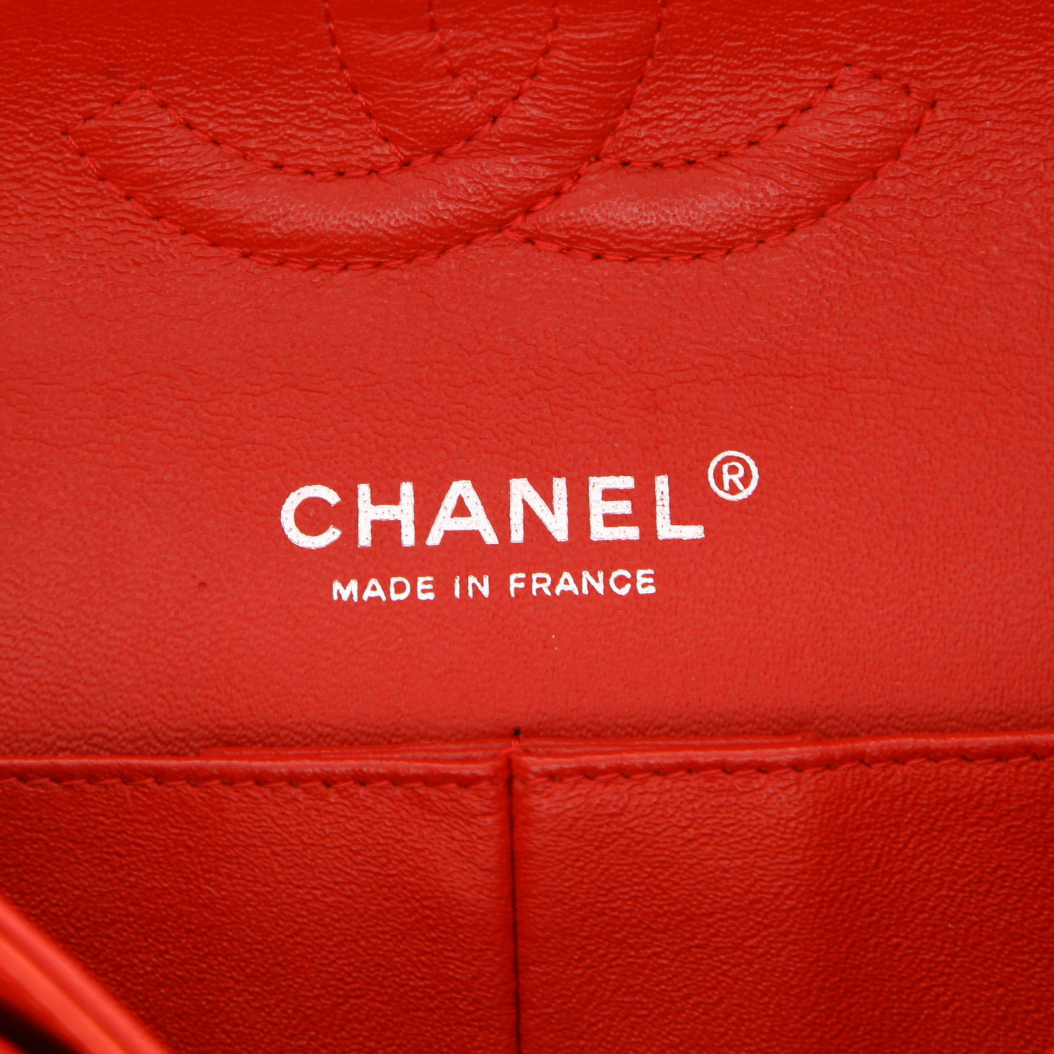 Chanel  Timeless Classic handbag  in red quilted leather - Detail D2