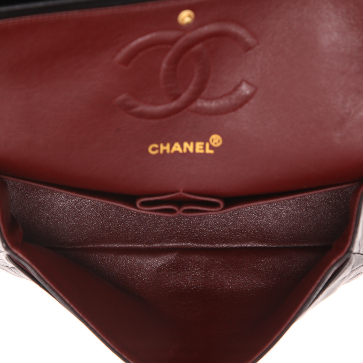 Chanel  Timeless Classic handbag  in black quilted leather - Detail D3