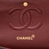 Sac à main Chanel  Timeless Classic en cuir matelassé noir - Detail D2 thumbnail
