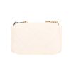 Chanel  19 shoulder bag  in white quilted leather - Detail D4 thumbnail