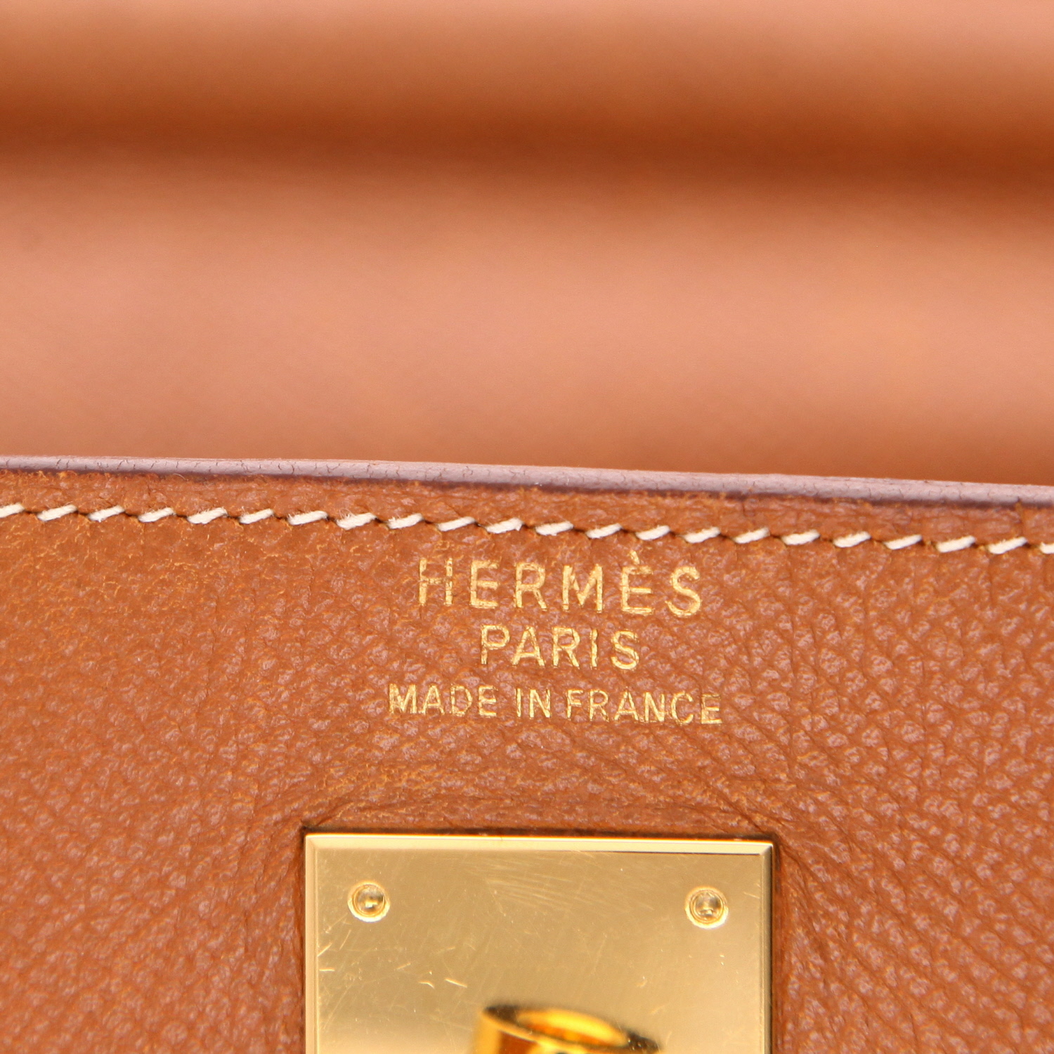 Borsa Hermès  Kelly 40 cm in pelle Courchevel gold - Detail D2