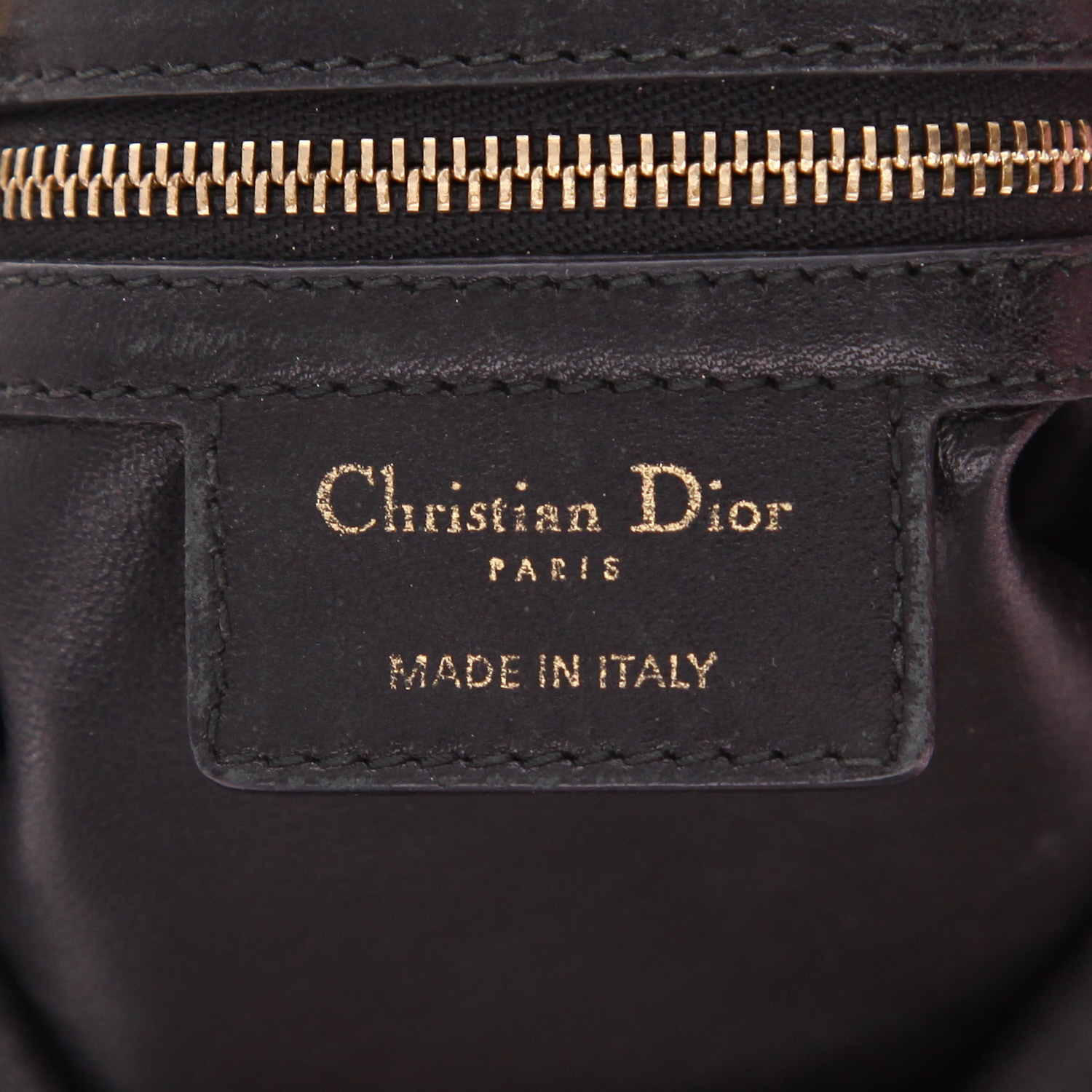 Dior   handbag  in black leather - Detail D2