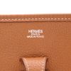 Bolso bandolera Hermès  Evelyne en cuero togo color oro - Detail D2 thumbnail