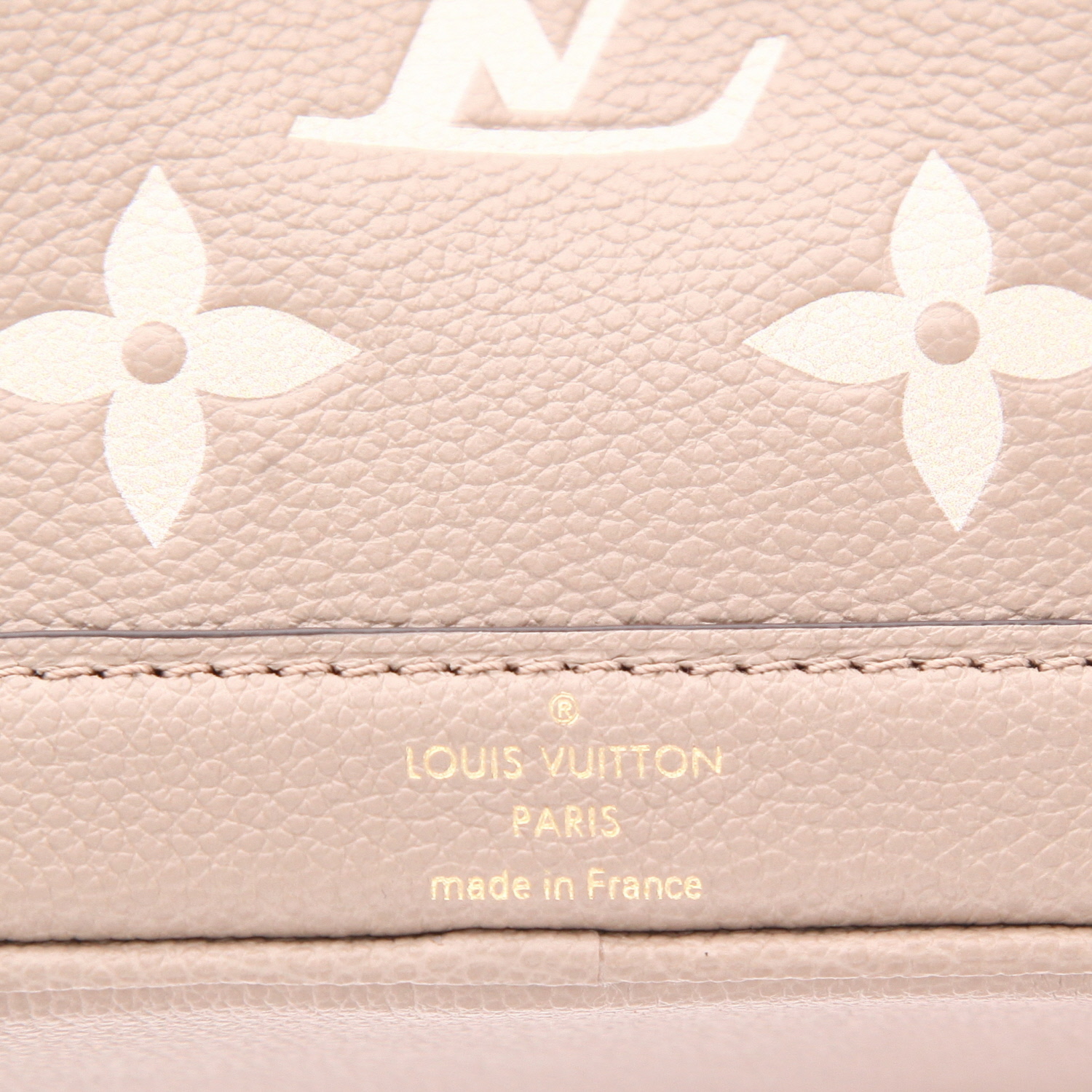 Bolso bandolera Louis Vuitton  Noe Nano en cuero Monogram marrón y beige - Detail D2