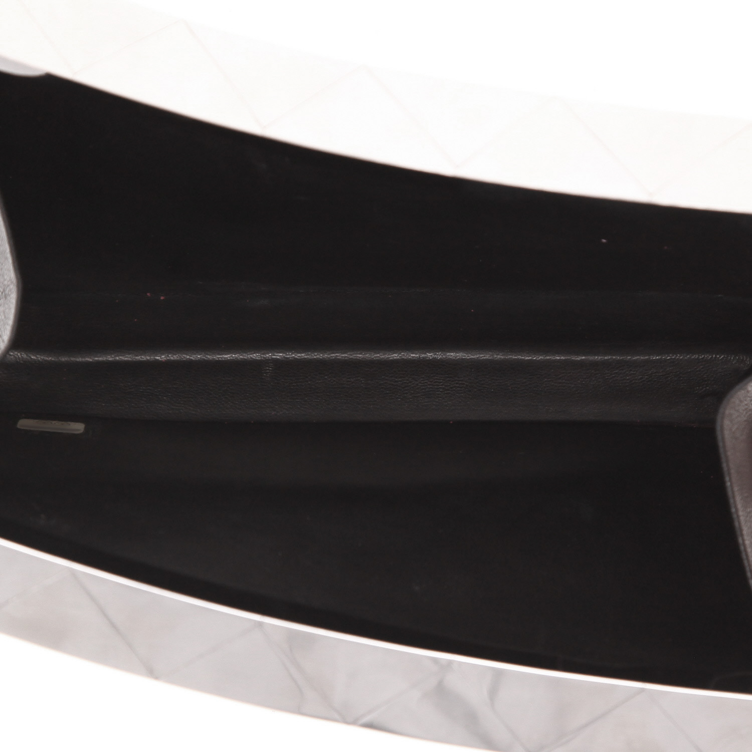 Pochette Chanel Pearl en métal argenté miroir - Detail D3