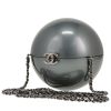 Minaudière Chanel  Pearl en plexiglas gris argenté - 00pp thumbnail